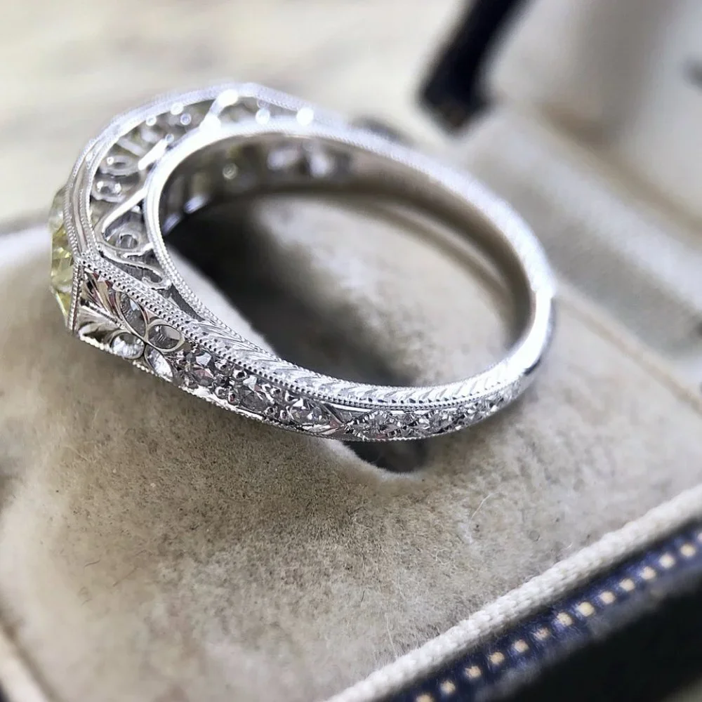 😘🎁GIFT FOR HER, MOTHER, DAUGHTER, GF, TEEN, KID- SAME DAY SHIPPING!! - L179
